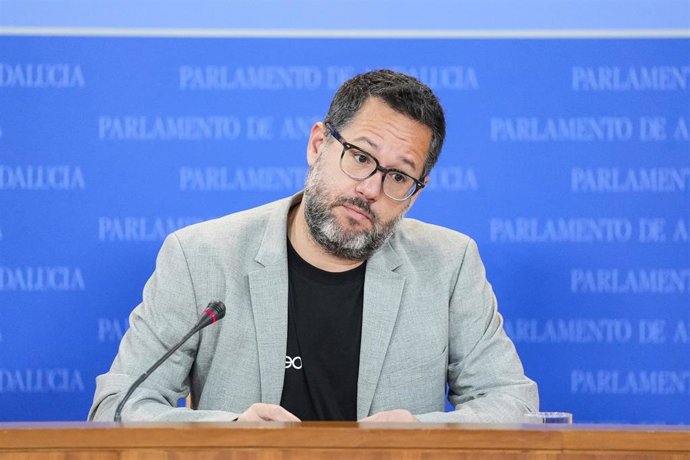 El portavoz de Adelante Andalucía, José Ignacio García, este martes en rueda de prensa.