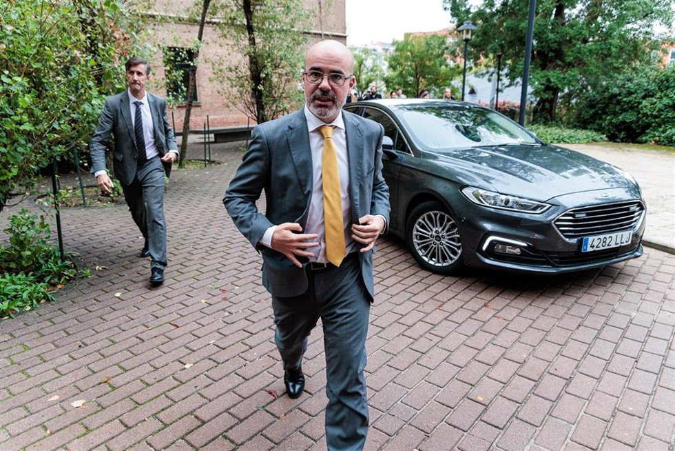 Archivo - El delegado del Gobierno en la Comunidad de Madrid, Francisco Martín, a su llegada a la firma del protocolo para la promoción de vivienda en alquiler asequible, en la Residencia de estudiantes de Chamartín, a 16 de octubre de 2024, en Madrid (