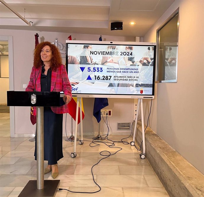 La directora general del SEF, Pilar Valero, durante una rueda de prensa