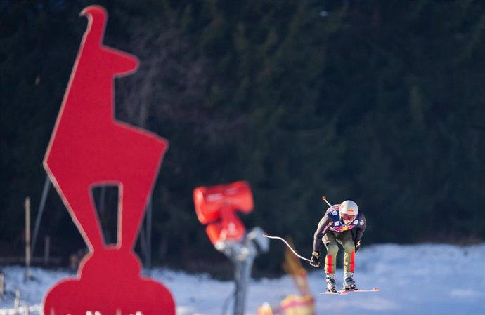 Archivo - Marcel Hirscher durante una competición