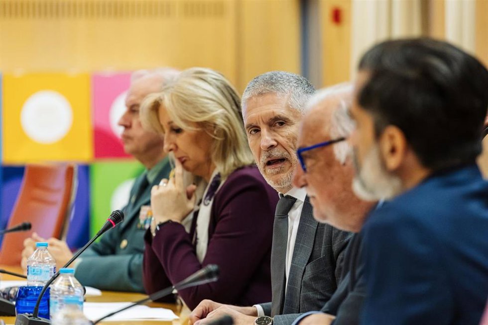 Archivo - (I-D) El jefe de la Agrupación de Tráfico de la Guardia Civil, Tomás García, la subsecretaria del Ministerio del Interior, Susana Crisóstomo, el ministro del Interior, Fernando Grande-Marlaska, el director general de Tráfico, Pere Navarro, y e