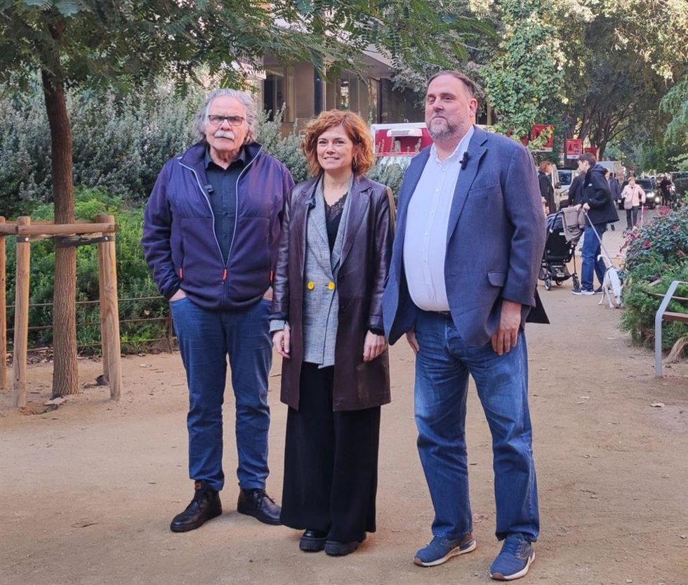 El exlíder de ERC y candidato de 'Militncia Decidim' a revalidar el cargo, Oriol Junqueras; la candidata a secretaria general y líder de ERC en el Ayuntamiento de Barcelona, Elisenda Alamany, y el exdiputado en el Congreso Joan Tard