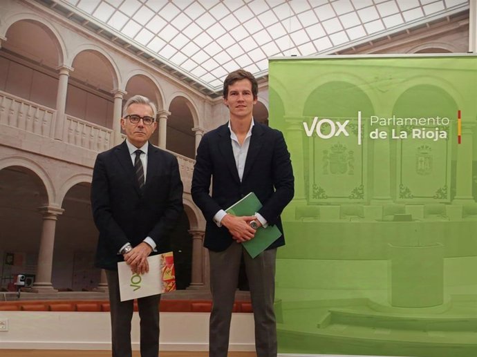 Los diputados de Vox, Ángel Alda y Héctor Alacid