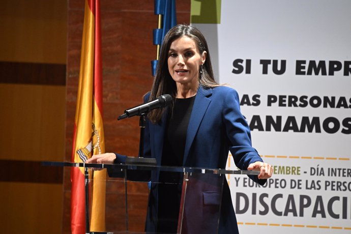 La reina Letizia asiste al acto para promover la toma de conciencia sobre la accesibilidad universal en el tejido empresarial organizado con ocasión del Día Internacional de la Discapacidad, a 03 de diciembre de 2024, en Madrid (España).