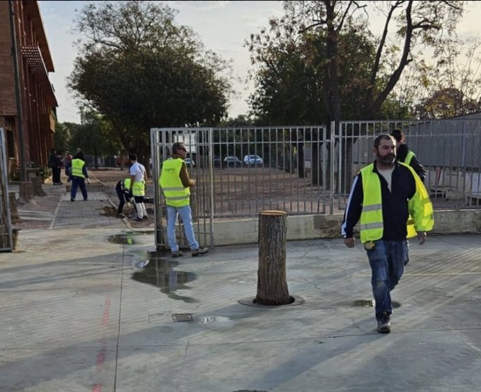 Preparativos para la vuelta a las aulas en centros de Paiporta (Valencia)