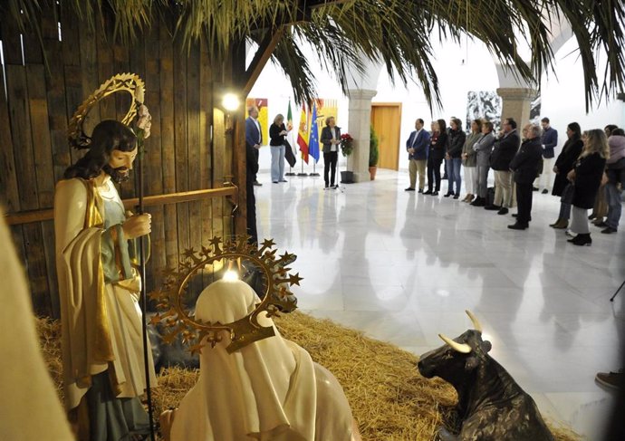 El Belén Municipal de Mérida, en su ubicación en el patio noble de la Asamblea de Extremadura.