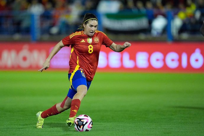 Archivo - Mariona Caldentey of Spain in action during the International Friendly match played between Spain and Canada at Francisco de la Hera stadium on October 25, 2024, in Badajoz, Spain.