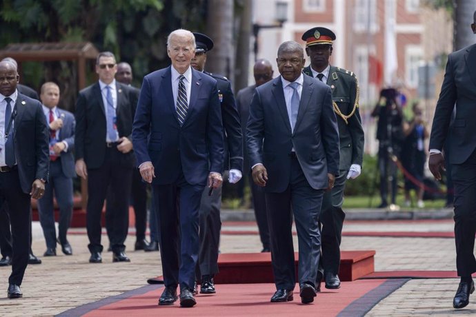 El presidente estadounidense, Joe Biden, y su homólogo angoleño, Joao Lourenco