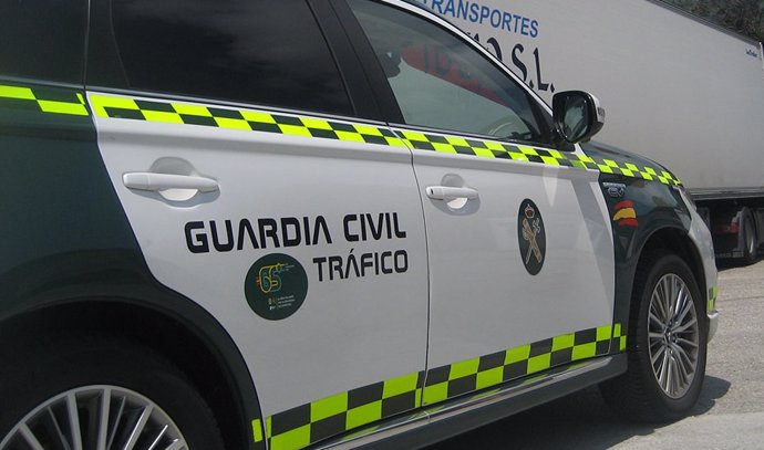 Cortada la AP-7 en Estepona (Málaga) tras un accidente entre dos camiones