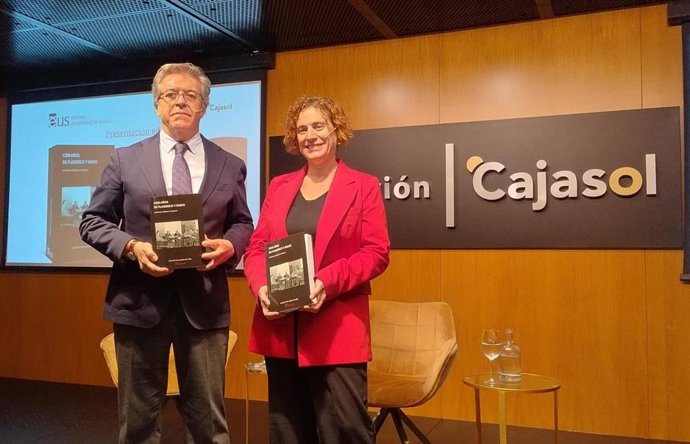 El investigador y publicista Ildefonso Vergara aborda la centenaria relación entre el flamenco y la radio en su publicación, presentada en la Fundación Cajasol.