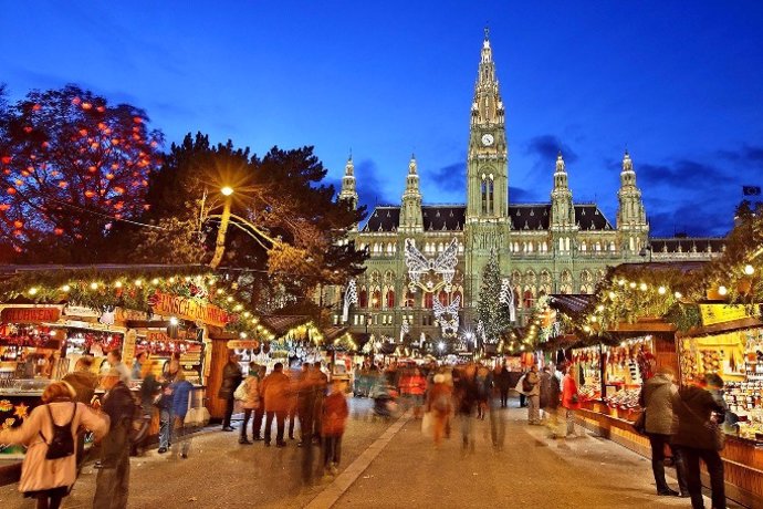 Archivo - Mercadillo navideño de Viena (Austria).