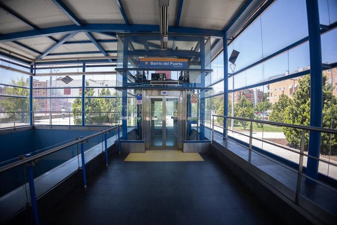 Archivo - Estación de Metro de Barrio del Puerto, a 8 de julio de 2024, en Coslada, Madrid (España). 