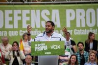 Vox rompe las negociaciones presupuestarias con el PP en todas las CCAA por su "acercamiento" al PSOE en migración