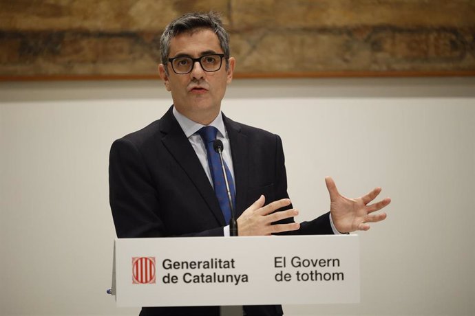 El ministro de Presidencia, Justicia y Relaciones con las Cortes, Félix Bolaños, en una rueda de prensa en la Generalitat de Catalunya