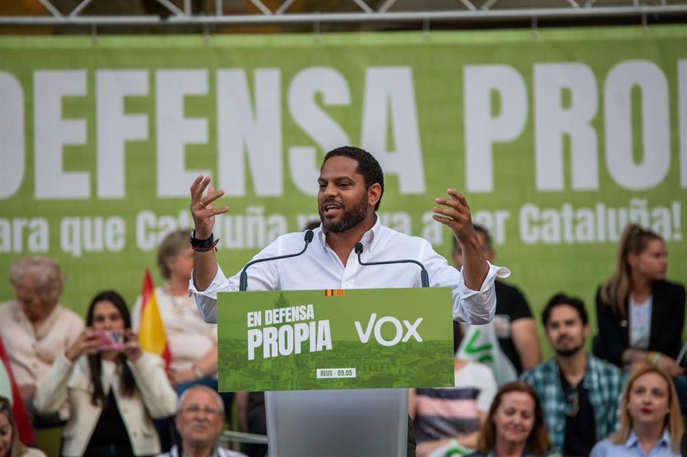 Archivo - El candidato de VOX Ignacio Garriga, interviene durante un mitin de VOX, en la plaza Llibertat, a 9 de mayo de 2024, en Reus, Tarragona, Catalunya (España). Este acto se enmarca como uno de los celebrados por VOX en la campaña electoral para l