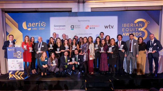 Economía/Finanzas.- La asociación de relación con inversores premia a CaixaBank, Sabadell y eDreams.