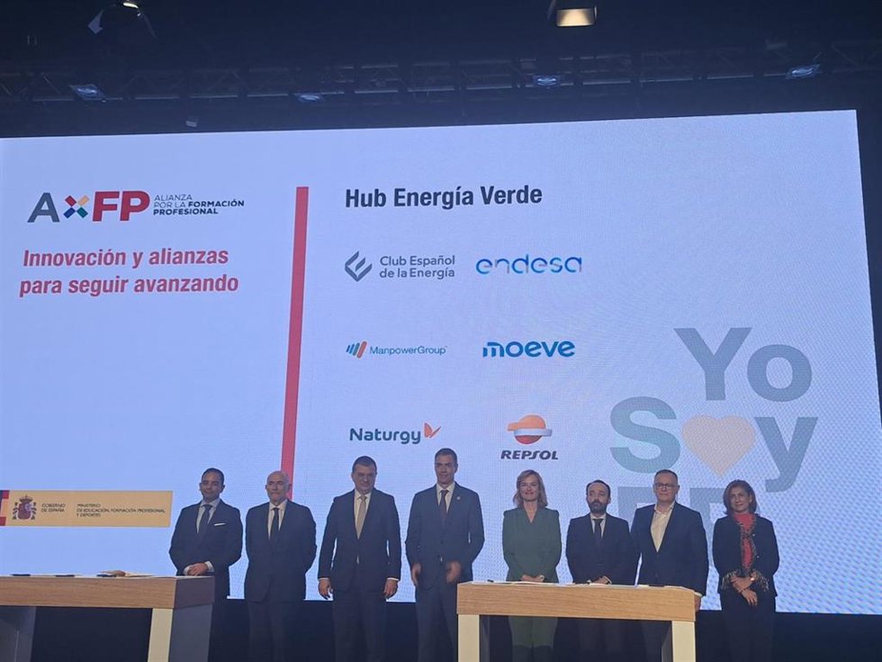 Moeve, Repsol, Endesa, Naturgy, Enerclub y ManpowerGroup crean el Hub de Energía Verde