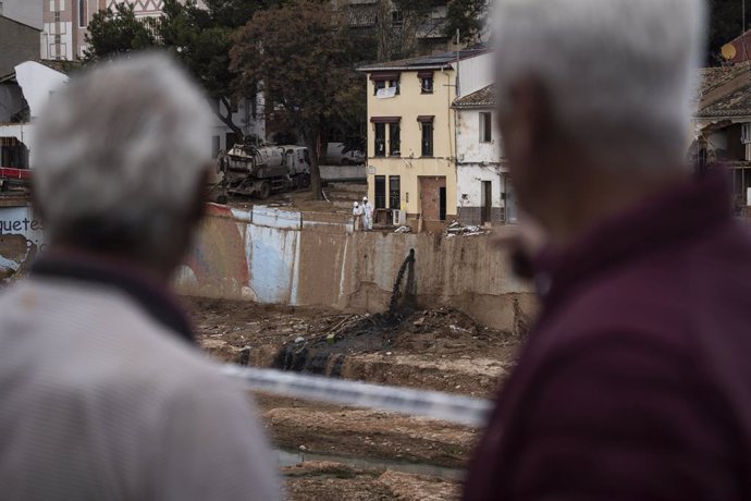 Centenars de veïns afectats per la dana s'unixen "en una veu" per a exigir infraestructures i un protocol automàtic