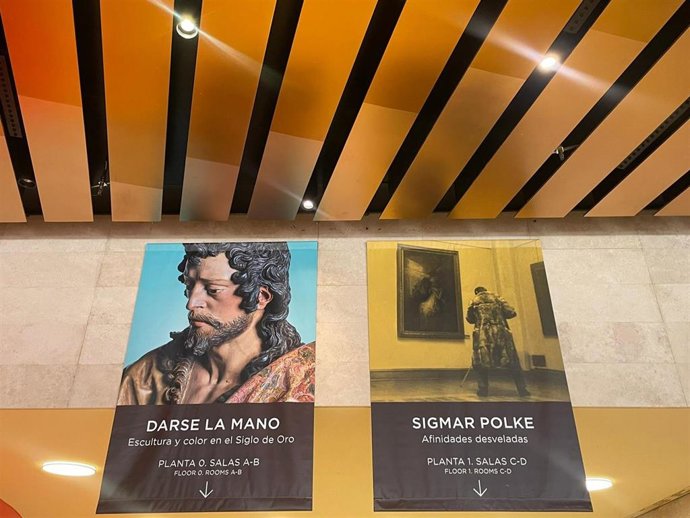 El visitante de la noche del sábado 7 de diciembre podrá visitar las exposiciones recién inauguradas: 'Darse la mano. Escultura y color en el Siglo de Oro', con el patrocinio de la Fundación AXA, y 'Sigmar Polke. Afinidades desveladas'.