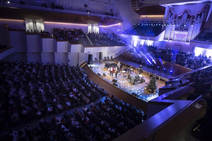 EL PALAU DE LA MÚSICA HABILITA UNA FILA CERO EN EL NADAL SOLIDARI PARA LOS AFECTADOS POR LA DANA