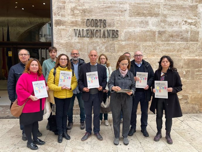 Presentació del 'Informe de denúncies dels drets lingüístics al País Valencià 2024',