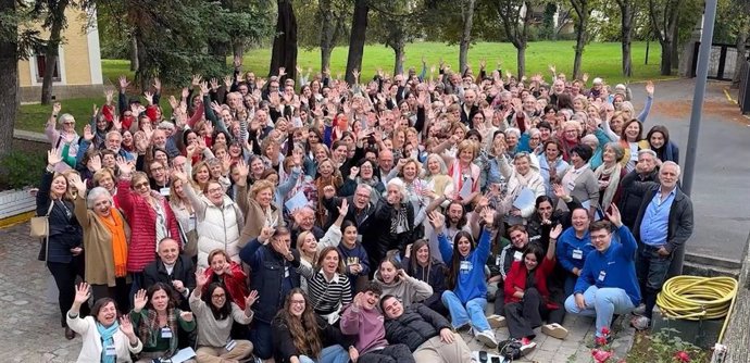 Voluntarios de Manos Unidas en unas jornadas.