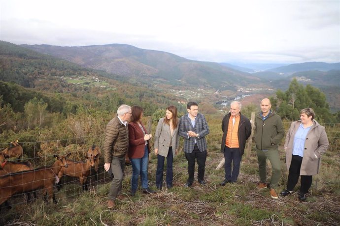 Visita de la conselleira do Medio Rural, María José Gómez, al municipio de Crecente (Pontevedra)