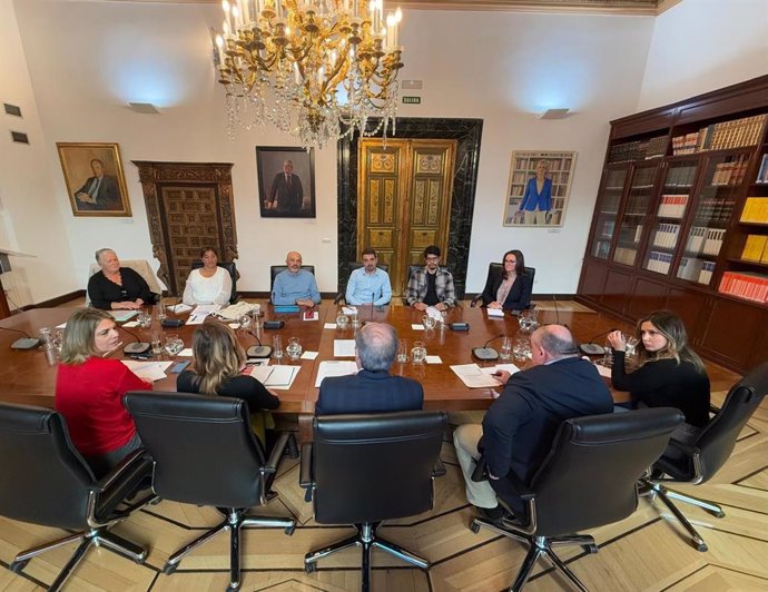 Reunión del Defensor del Pueblo sobre la Cañada Real