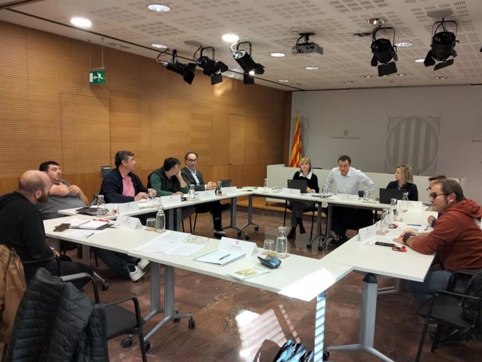 Reunión entre el conseller de Agricultura, Ganadería, Pesca y Alimentación de la Generalitat, Òscar Ordeig, y el sindicato Unió de Pagesos