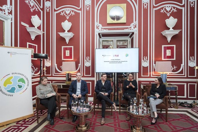 Jornada “Acelerando la electrificación del transporte de mercancías por carretera" organizada por la Embajada de la República Federal de Alemania en España y Transport & Environment en el Hotel Santo Mauro en Madrid esta mañana.