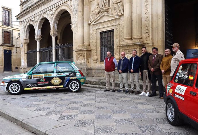 El delegado de Deportes en el Ayuntamiento de Jerez de la Frontera (Cádiz), José Angel Aparicio, presenta una nueva edición del Trofeo Aniversario  en el Circuito de Jerez.