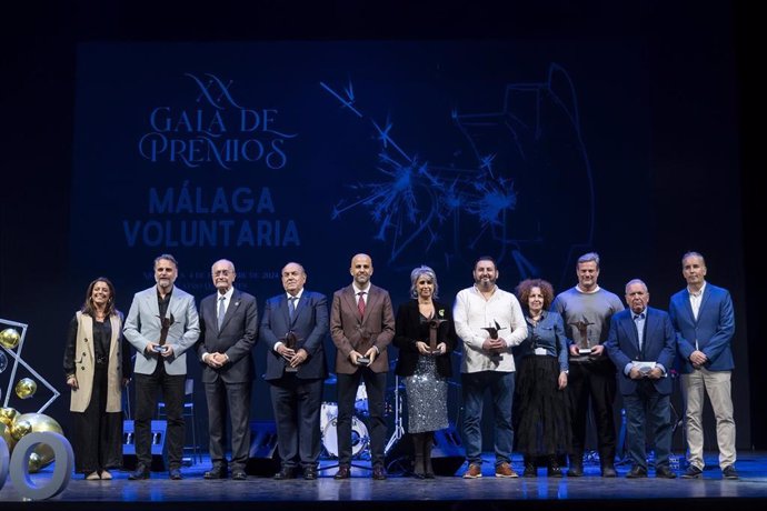 El alcalde de Málaga, Francisco de la Torre, asiste a la XX Gala de Premios Málaga Voluntaria en el Teatro Cervantes.