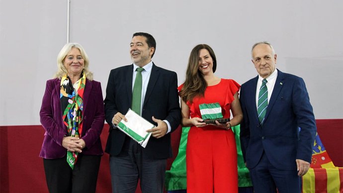 'Andalucía Directo', Premio Medio De Comunicación En La 'III Gala 4 De Diciembre'.