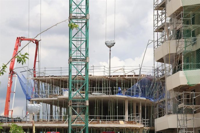 Archivo - Edificación de viviendas, a 20 de junio de 2024