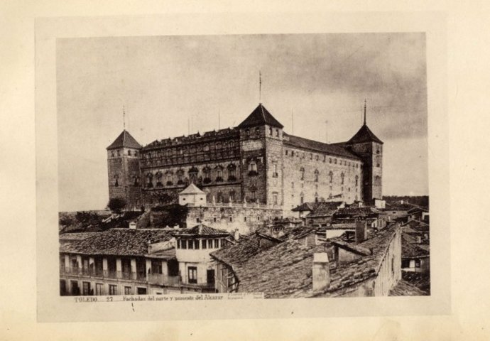 Foto de Toledo en libro fotográfico.