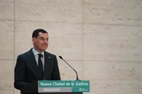 Moreno defiende un "ambiciosa" estrategia para poner freno al "abandono" de años de la Justicia, "que no da votos"