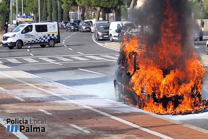 Incendio vehículo en Palma