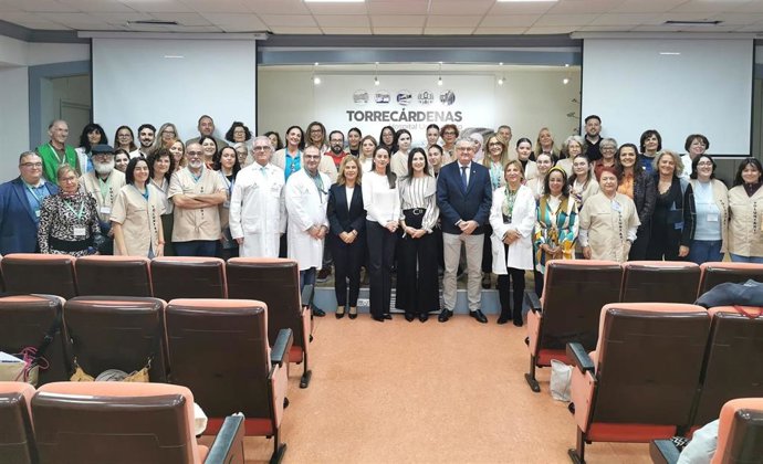 El Hospital Universitario Torrecárdenas celebra el Día del Voluntariado con un homenaje a las asociaciones colaboradoras en Almería.