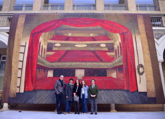 Telón de escena para la zarzuela sevillana creado por la Facultad de Bellas Artes.