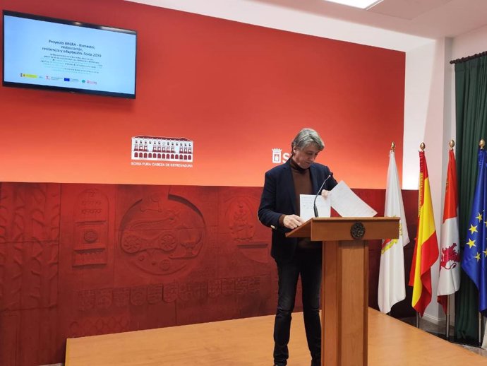 Carlos Martínes durante la rueda de prensa tras la Junta Local de Gobierno.