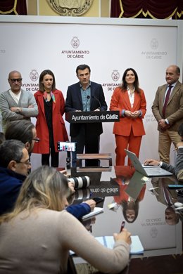 Bruno García, alcalde de Cádiz, en la rueda de prensa posterior a la Junta de Gobierno Local.