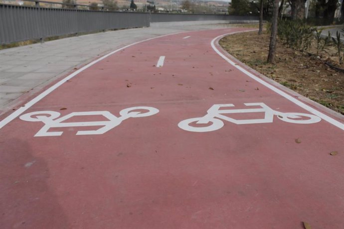 Archivo - Carril bici.