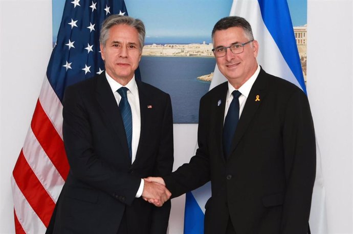 Reunión entre el secretario de Estado de Estados Unidos, Antony Blinken, y el ministro de Exteriores de Israel, Gideon Saar, en los márgenes de la cumbre de la OSCE en Malta