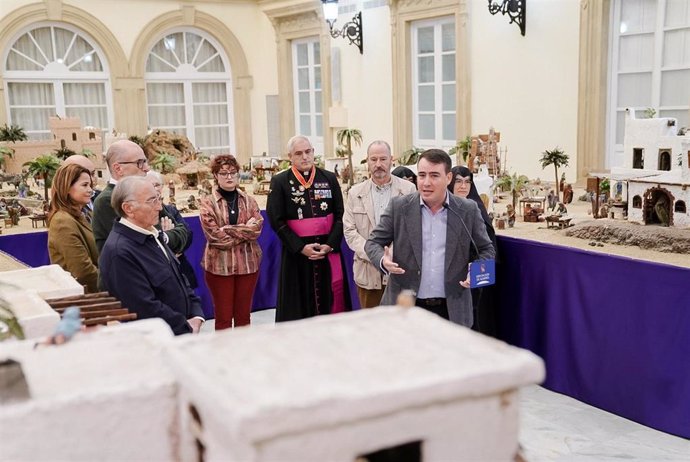 Diputación se convierte en el epicentro de la Navidad con el Belén Provincial en Almería.