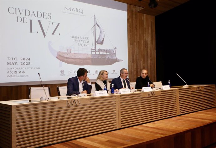 Presentación de la exposición 'Ciudades de luz. Ákra Leuké, Lucentum, Laqant' en el Museo Arqueológico Nacional (MAN) de Madrid, el 5 de diciembre de 2024.