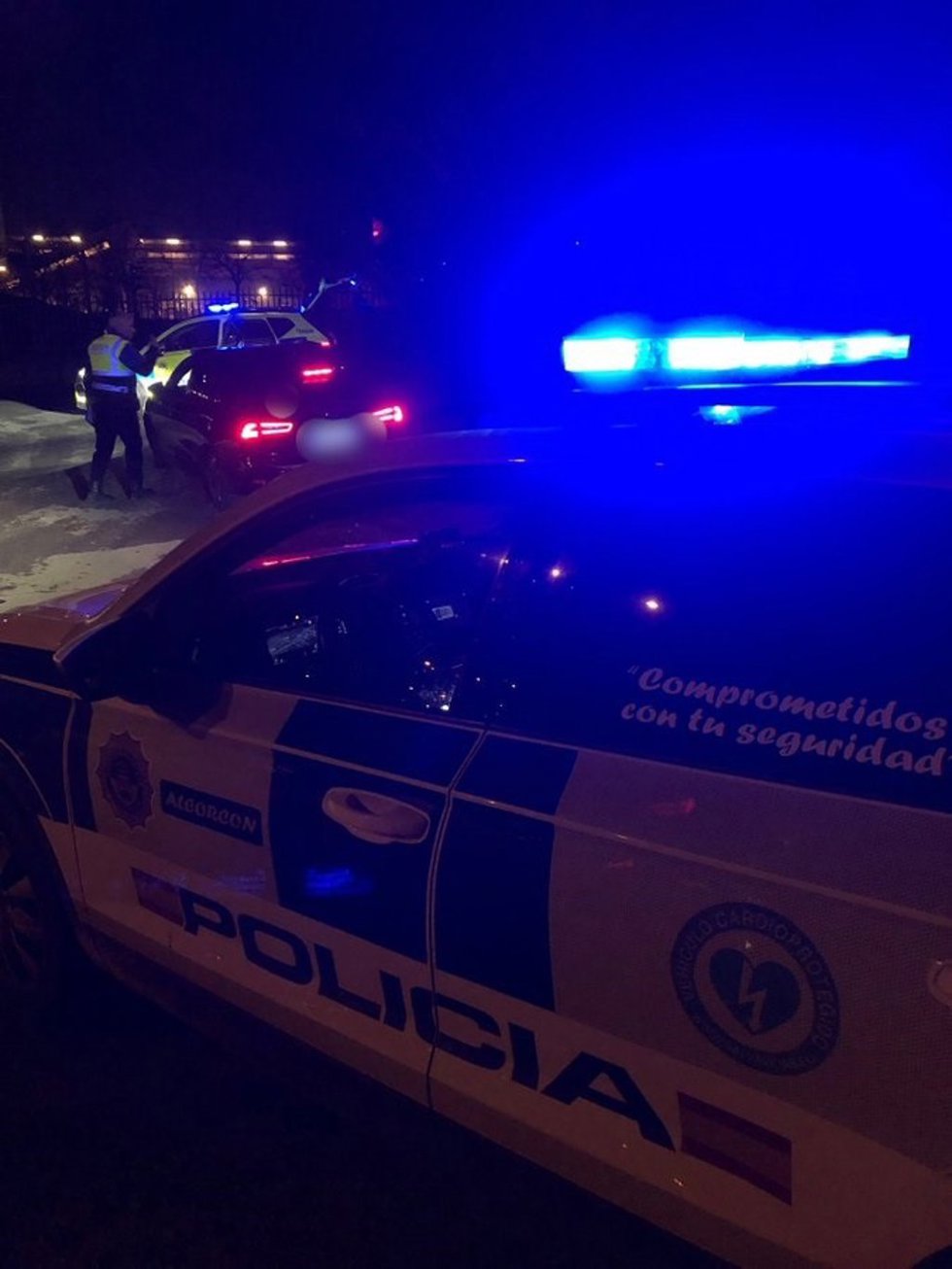 Detenido un conductor implicado en un accidente en Alcorcón y triplicaba la tasa máxima de alcoholemia