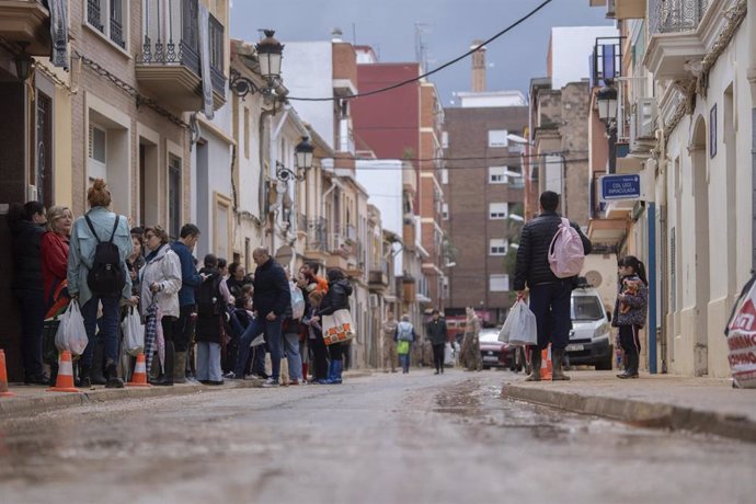 Primer colegio que reabre en Paiporta (Valencia) tras la dana.