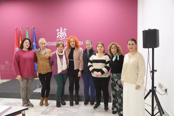 Representantes de la sección sindical de CTA y el grupo de Hacemos Córdoba en el Ayuntamiento de la capital.