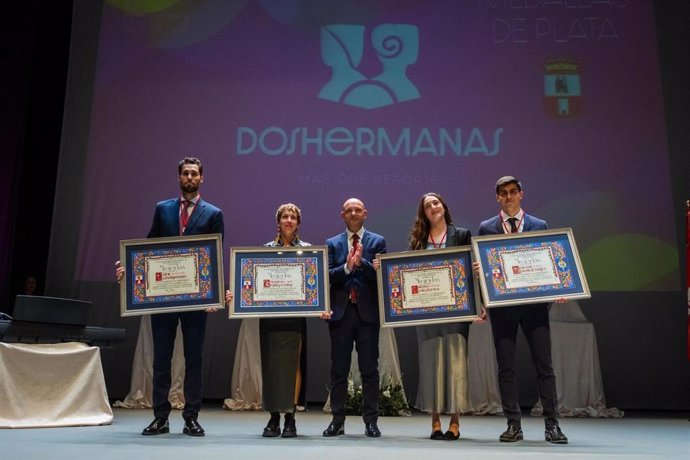 Acto de homenaje a Marina García, Jaime Canalejo, Carolina Robles y Juanlu Sánchez