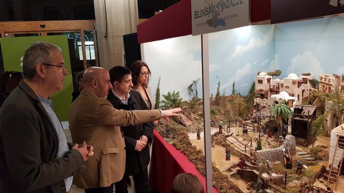 El Palacio Provincial de la Diputación acoge un belén tradicional promovido por la Asociación de Belenistas 'Santo Rostro' de Jaén.